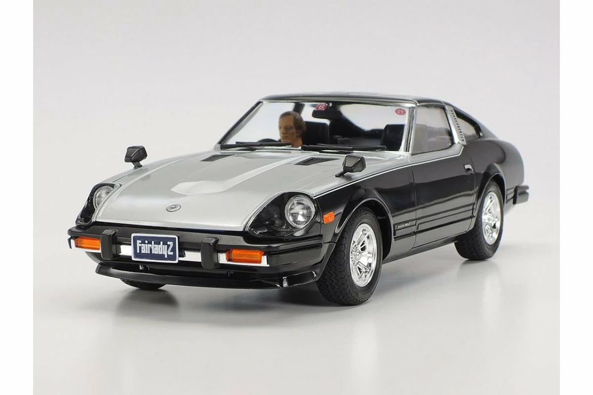 24015 | Tamiya 1/24 Nissan Fairlady 280Z With T-Bar Roof Scaled Plastic Model Kit - Image 2