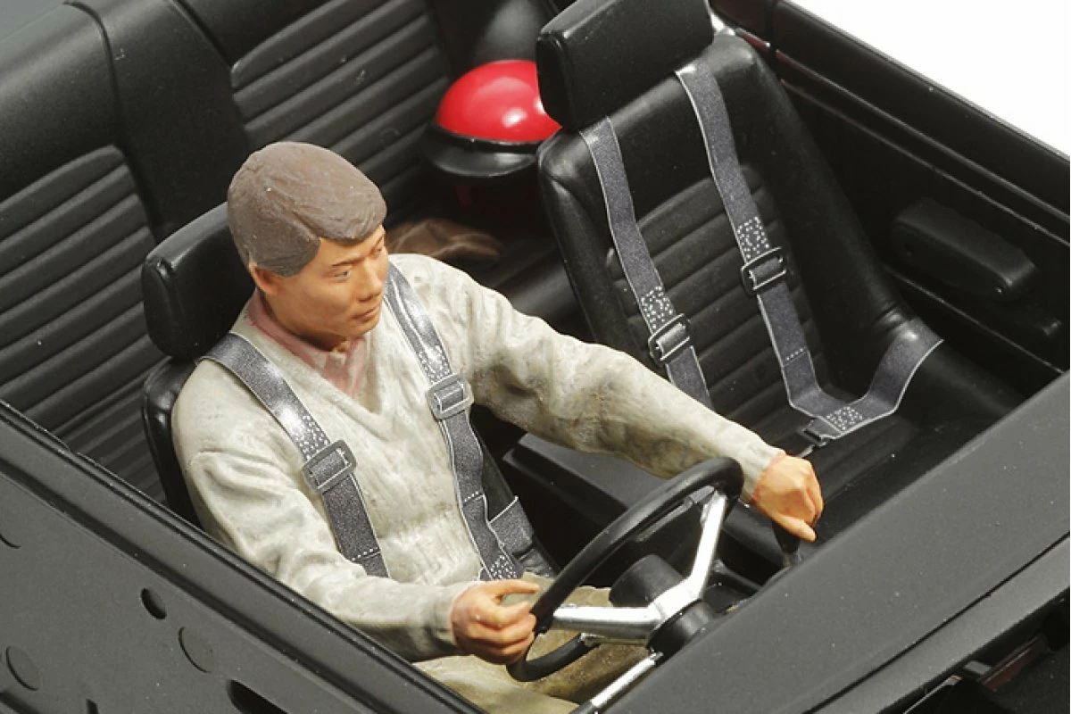 24335 | Tamiya 1/24 Nissan Skyline 2000 GT-R Street-Custom Scaled Plastic Model Kit - Image 6