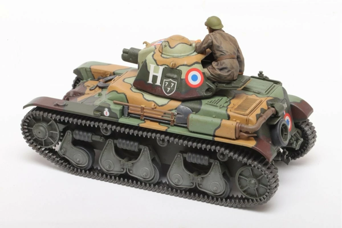 35373 | Tamiya 1/35 French Light R35 Tank Scaled Plastic Model Kit - Image 3