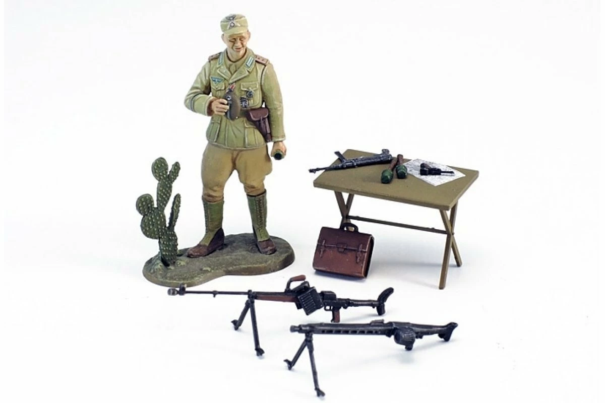 37015 | Tamiya 1/35 German Horch KFZ.15 "North Africa Campaign" Scaled Plastic Model Kit - Image 4