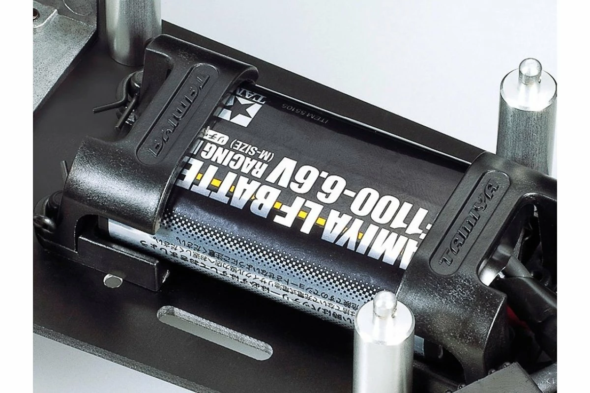 47304 | Tamiya 1/10 Fighting Buggy (2014) 2WD Electric Off Road RC Buggy Kit - Image 4