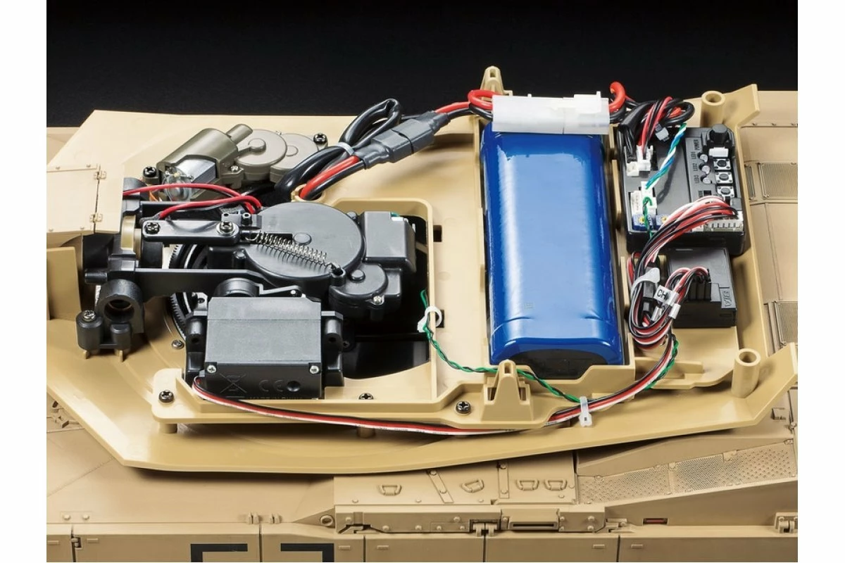 56041 | Tamiya 1/16 US M1A2 Abrams Scaled RC Tank Kit W/ Fully Optioned - Image 3