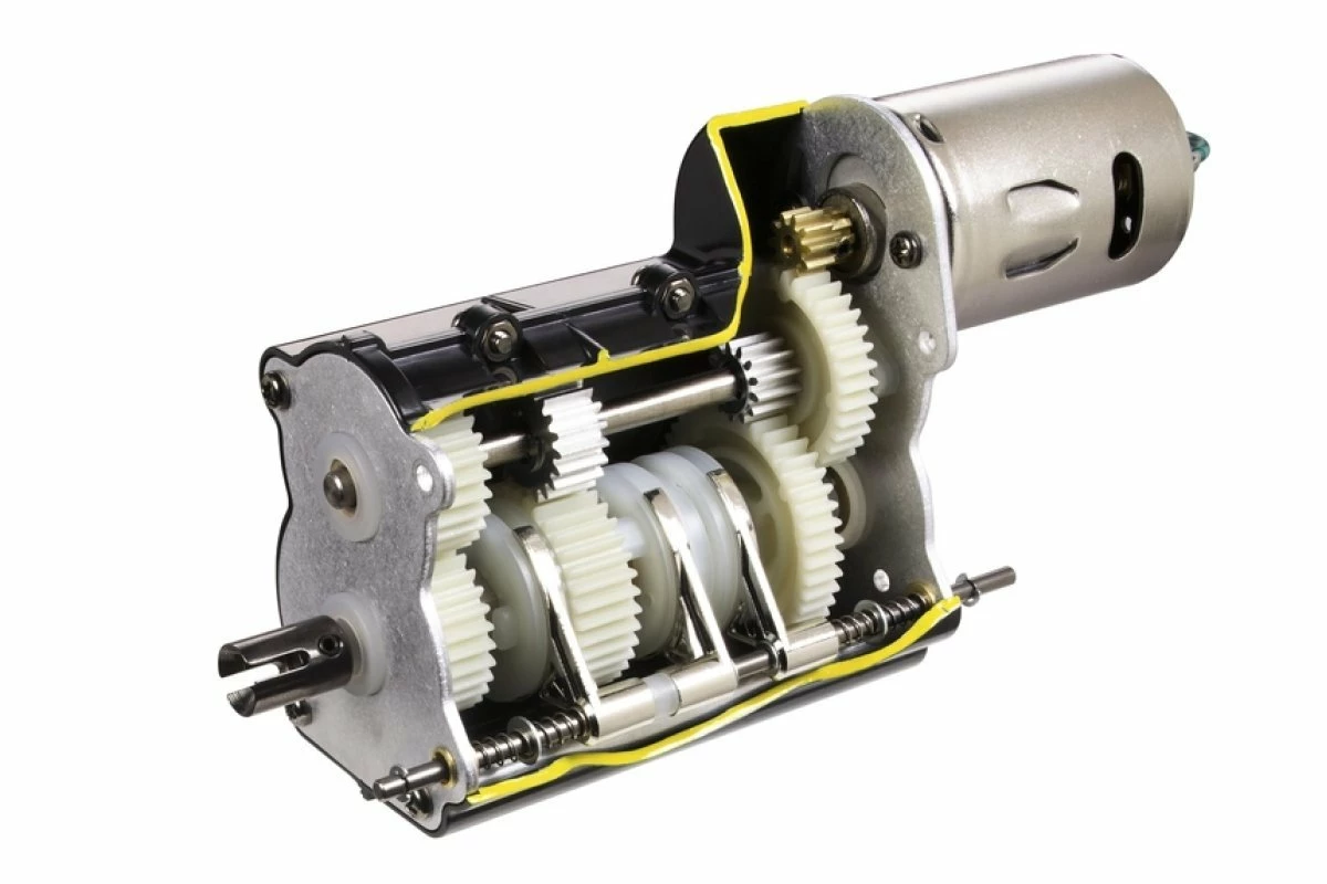 56318 | Tamiya 1/14 Scania R470 Highline Scaled Tractor Truck Kit - Image 2