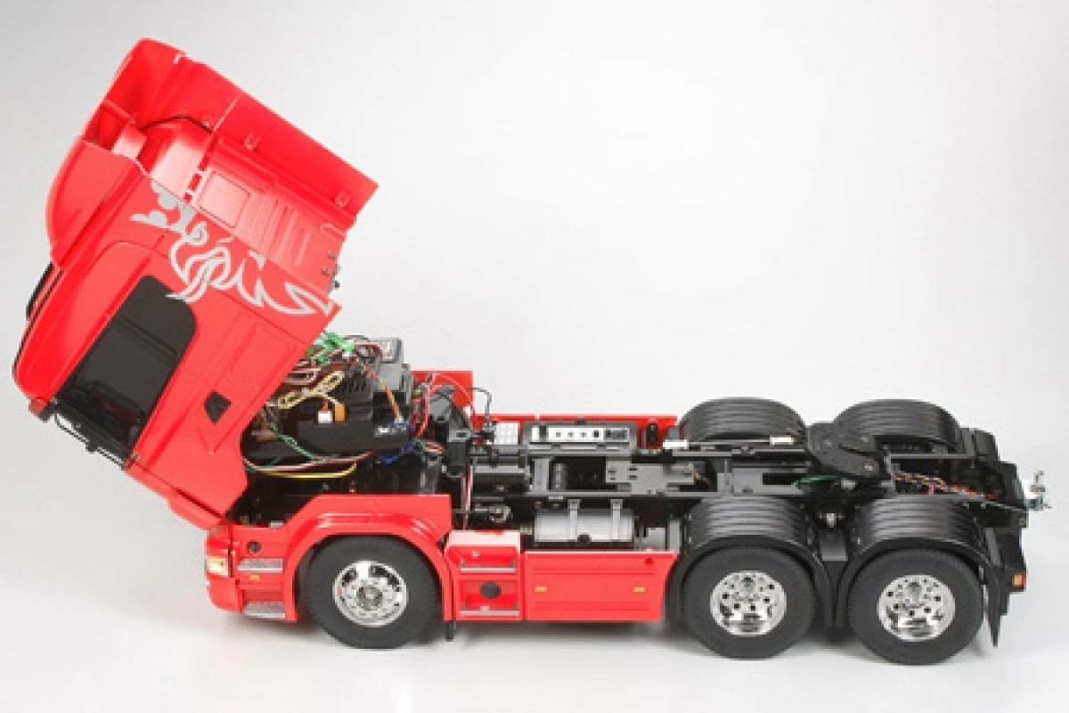 56323 | Tamiya 1/14 Scania R620 Highline Scaled Tractor Truck Kit - Image 2