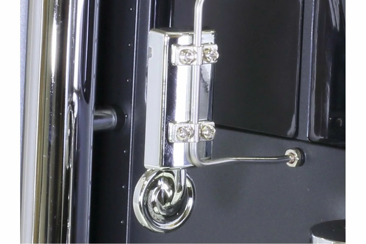 56356 | Tamiya 1/14 Grand Hauler Scaled Tractor Truck Kit - Black - Image 4