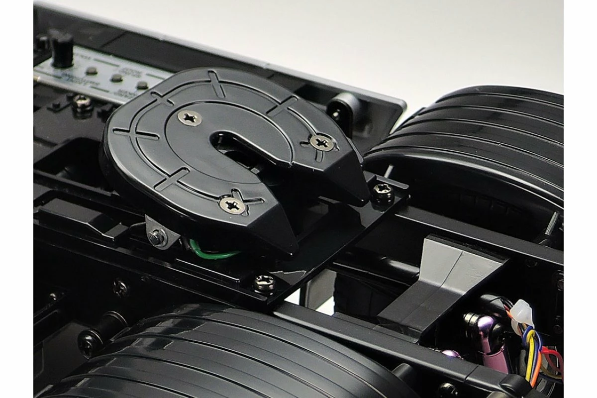 56364 | Tamiya 1/14 Scania R470 Highline Scaled Tractor Truck Kit - Silver Edition - Image 7