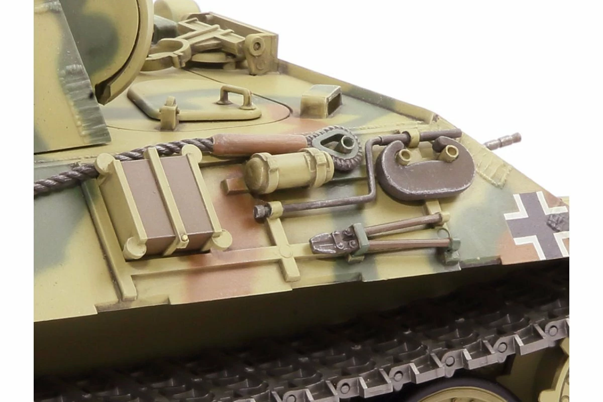 56605 | Tamiya 1/25 German Panther Ausf.A Scaled RC Tank Kit W/ Controller - Image 10